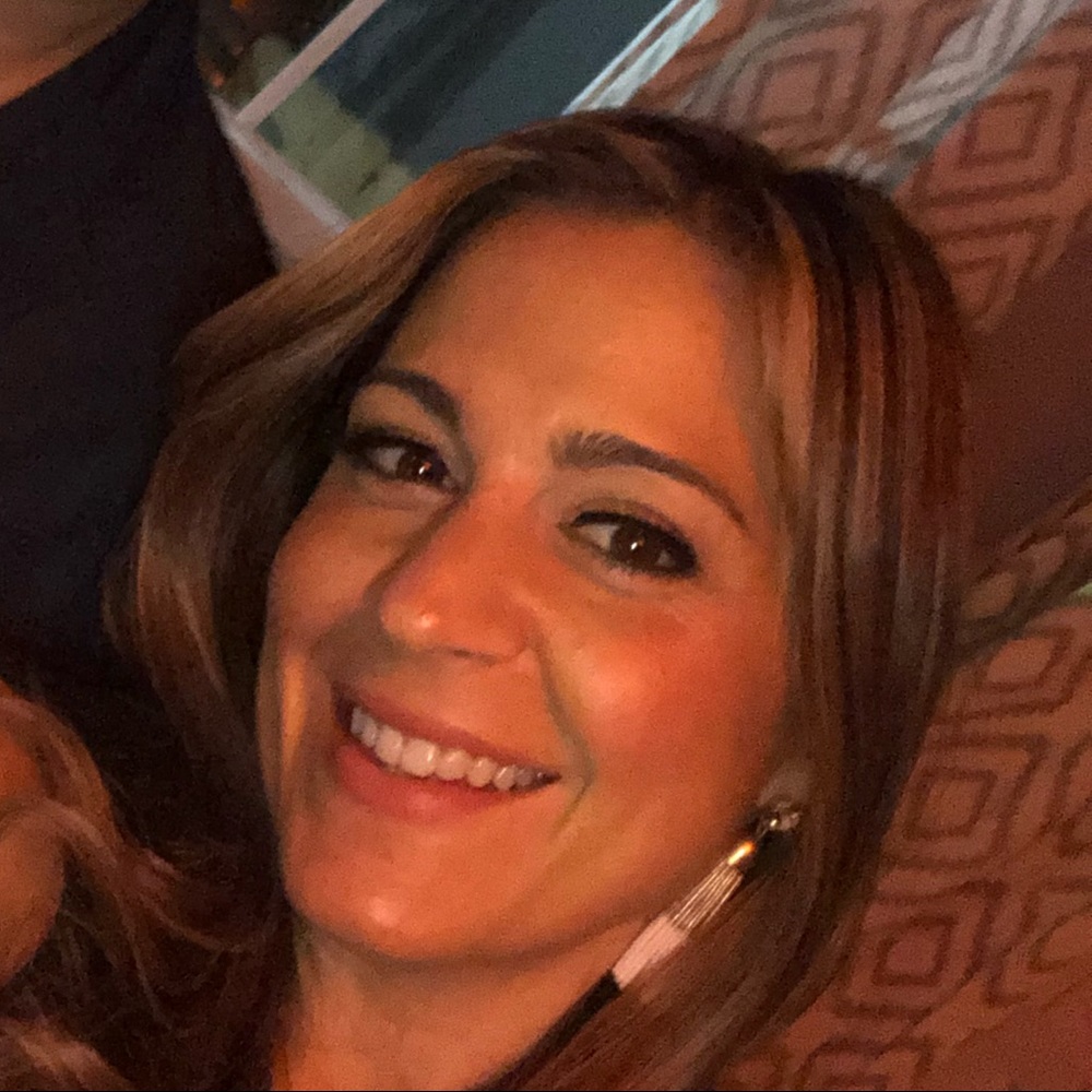 Meet your Posher, Stephanie